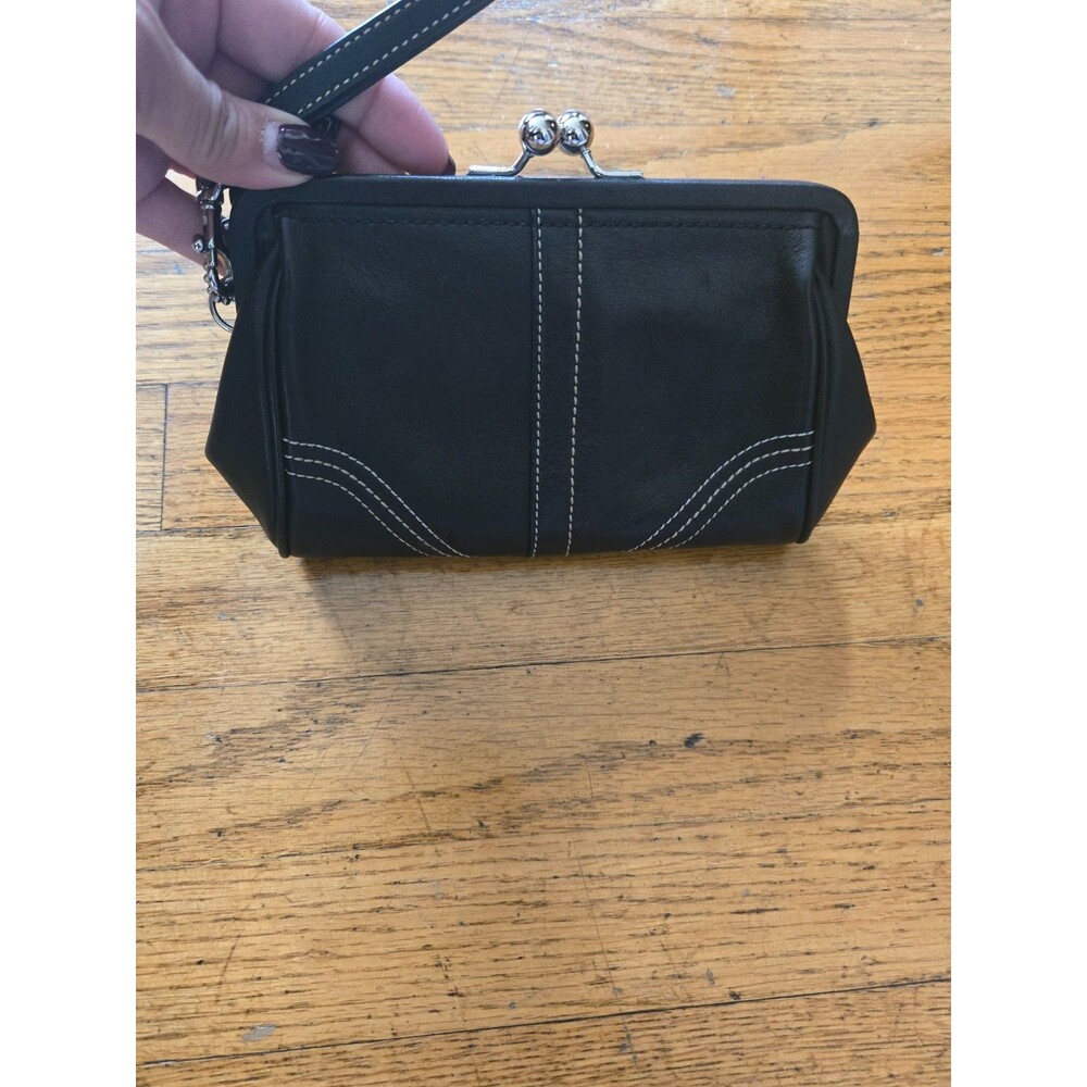 Vtg Coach Soho Black Stitched Leather Framed Kisslock Wristlet Clutch Wallet - Picture 3 of 6